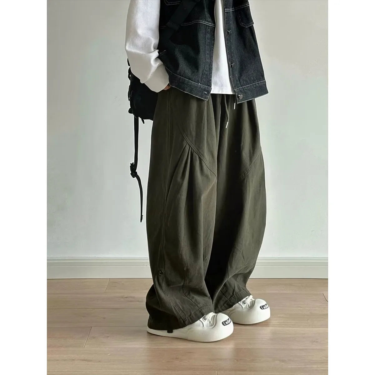 Relaxed cargo pants on model